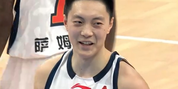 破案了！徐杰、胡明轩表现低迷，杜锋道出了原因